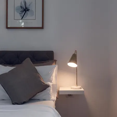 Elisabetta Maggiore *