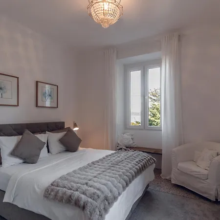 Daire Elisabetta Maggiore Belgirate